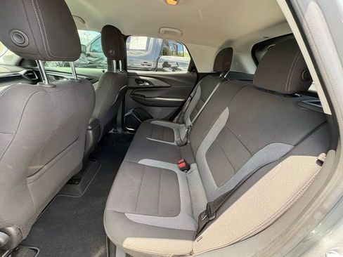 Used 2024 Chevrolet TrailBlazer LT w/ Driver Confidence Package FWD image 14