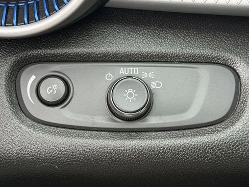 Used 2024 Chevrolet Trax LS image 20