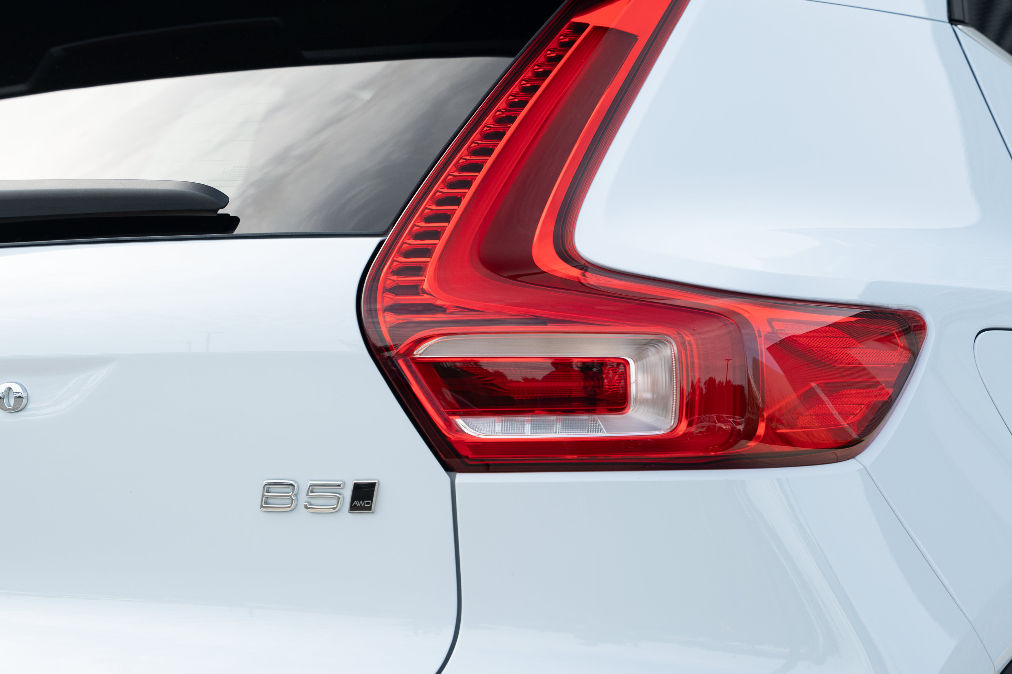 Used 2024 Volvo XC40 B5 Plus w/ Protection Package Premier AWD/4WD image 26