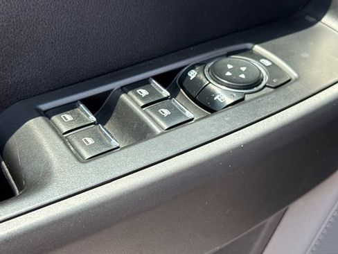 Used 2023 Ford F250 XLT w/ FX4 Off-Road Package AWD/4WD image 19