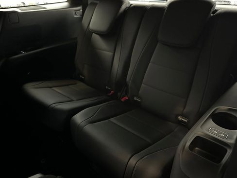 New 2026 Mercedes-Benz GLS 450 4MATIC image 38