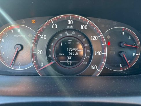 Used 2017 Honda Accord Sport image 27