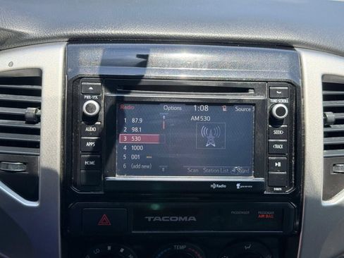 Used 2015 Toyota Tacoma 2WD Access Cab w/ SR5 Package image 30