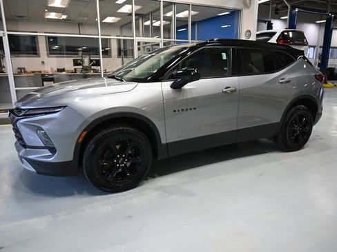 Used 2024 Chevrolet Blazer LT w/ Convenience Package image 7