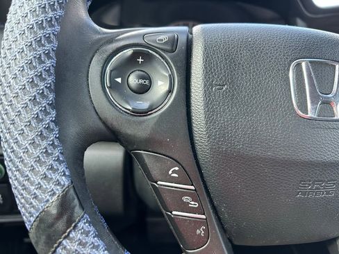 Used 2015 Honda Accord EX-L image 19