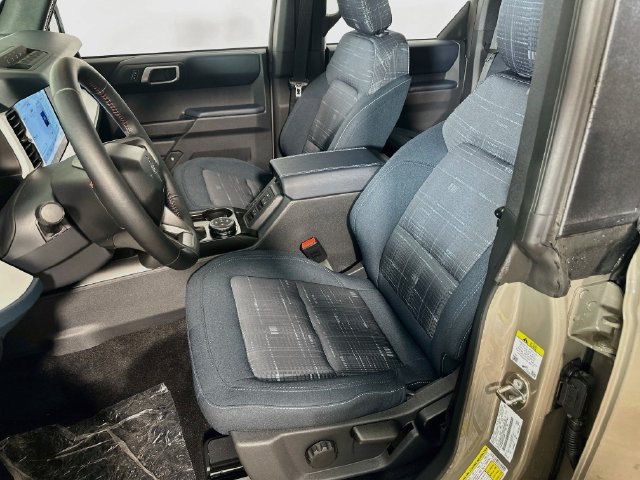 New 2026 Ford Bronco Heritage Edition AWD/4WD image 9