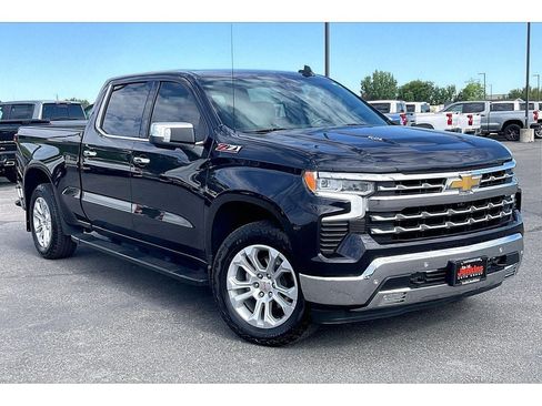 Used 2022 Chevrolet Silverado 1500 LTZ w/ LTZ Premium Package AWD/4WD image 2