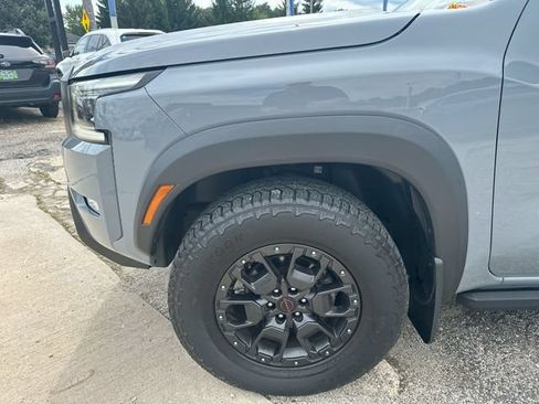 Used 2022 Nissan Frontier PRO-4X w/ Pro-4X Premium Package AWD/4WD image 37