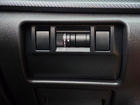 Certified 2025 Subaru Crosstrek 2.5i Limited w/ Crosstrek Mirror Package AWD/4WD image 39