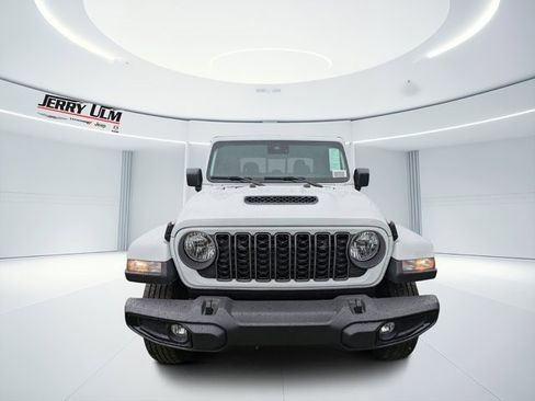 New 2025 Jeep Gladiator Sport image 7