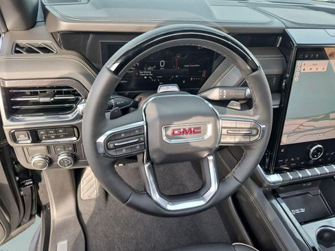 New 2026 GMC Yukon XL Elevation w/ Elevation Premium Package RWD image 10