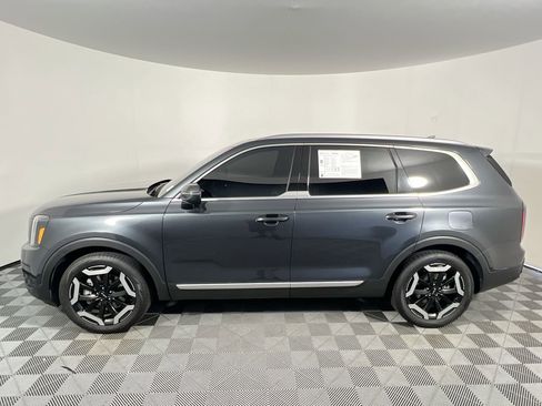 Used 2023 Kia Telluride EX FWD image 6
