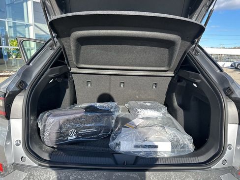 New 2025 Volkswagen ID.4 Pro image 22