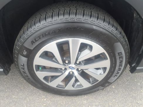 Used 2020 Subaru Outback Premium image 9