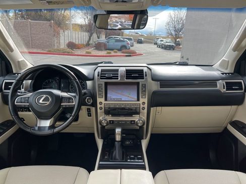 Used 2020 Lexus GX 460 Premium image 21