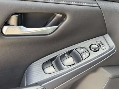 Used 2024 Nissan Sentra SV w/ All-Weather Package FWD image 18