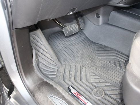 Used 2021 Chevrolet Silverado 1500 RST image 23