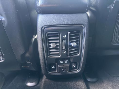 Used 2014 Dodge Durango Limited w/ Trailer Tow Group IV image 9