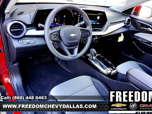 New 2026 Chevrolet Trax LT FWD image 6