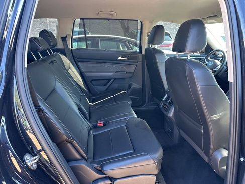 Used 2021 Volkswagen Atlas SE image 18