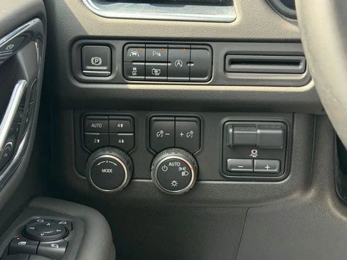 Used 2024 Chevrolet Tahoe RST w/ Luxury Package image 14