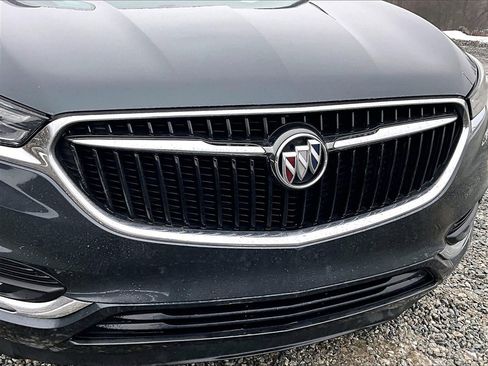 Used 2019 Buick Enclave Essence image 26