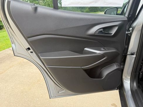 New 2026 Chevrolet Trax LT FWD image 12
