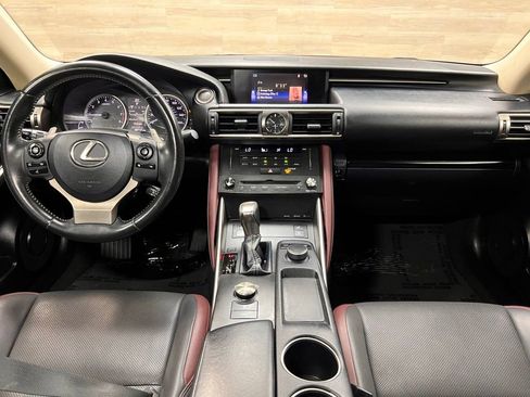 Used 2015 Lexus IS 250 image 2