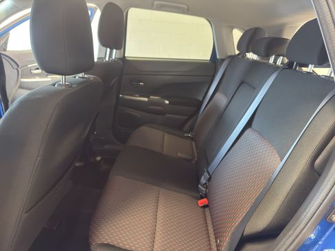 Used 2018 Mitsubishi Outlander Sport LE FWD image 28
