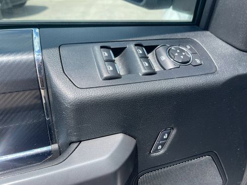 Used 2018 Ford F150 XLT w/ Equipment Group 302A Luxury AWD/4WD image 13