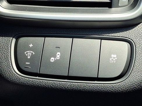 Used 2020 Kia Sorento LX AWD/4WD image 24