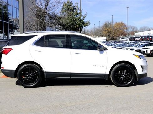 Used 2020 Chevrolet Equinox LT w/ Sport Edition image 4