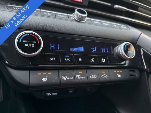 Used 2023 Hyundai Elantra SEL w/ Convenience Package FWD image 37
