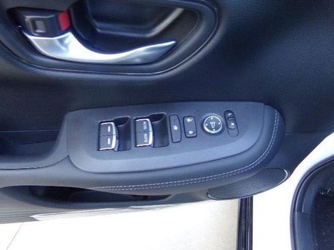 New 2026 Honda HR-V EX-L image 16