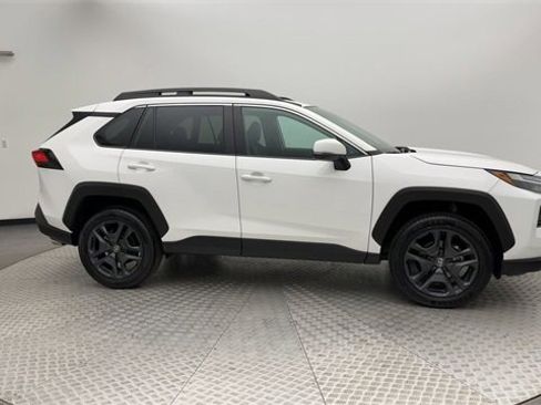 Used 2024 Toyota RAV4 Adventure image 9