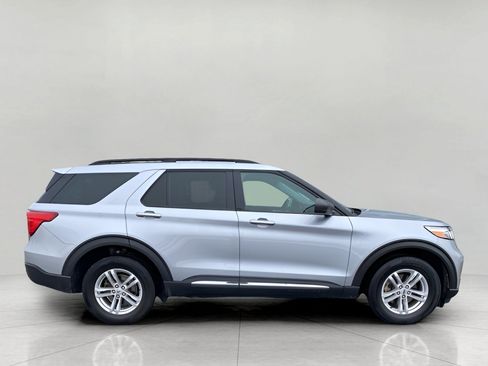 Used 2023 Ford Explorer XLT w/ Equipment Group 202A image 34