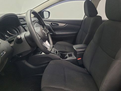 Used 2020 Nissan Rogue Sport S image 17