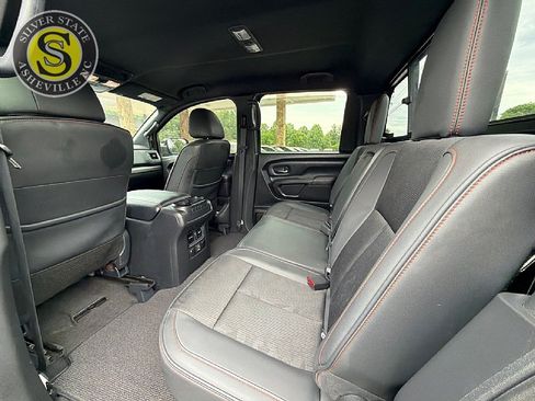 Used 2021 Nissan Titan PRO-4X AWD/4WD image 13