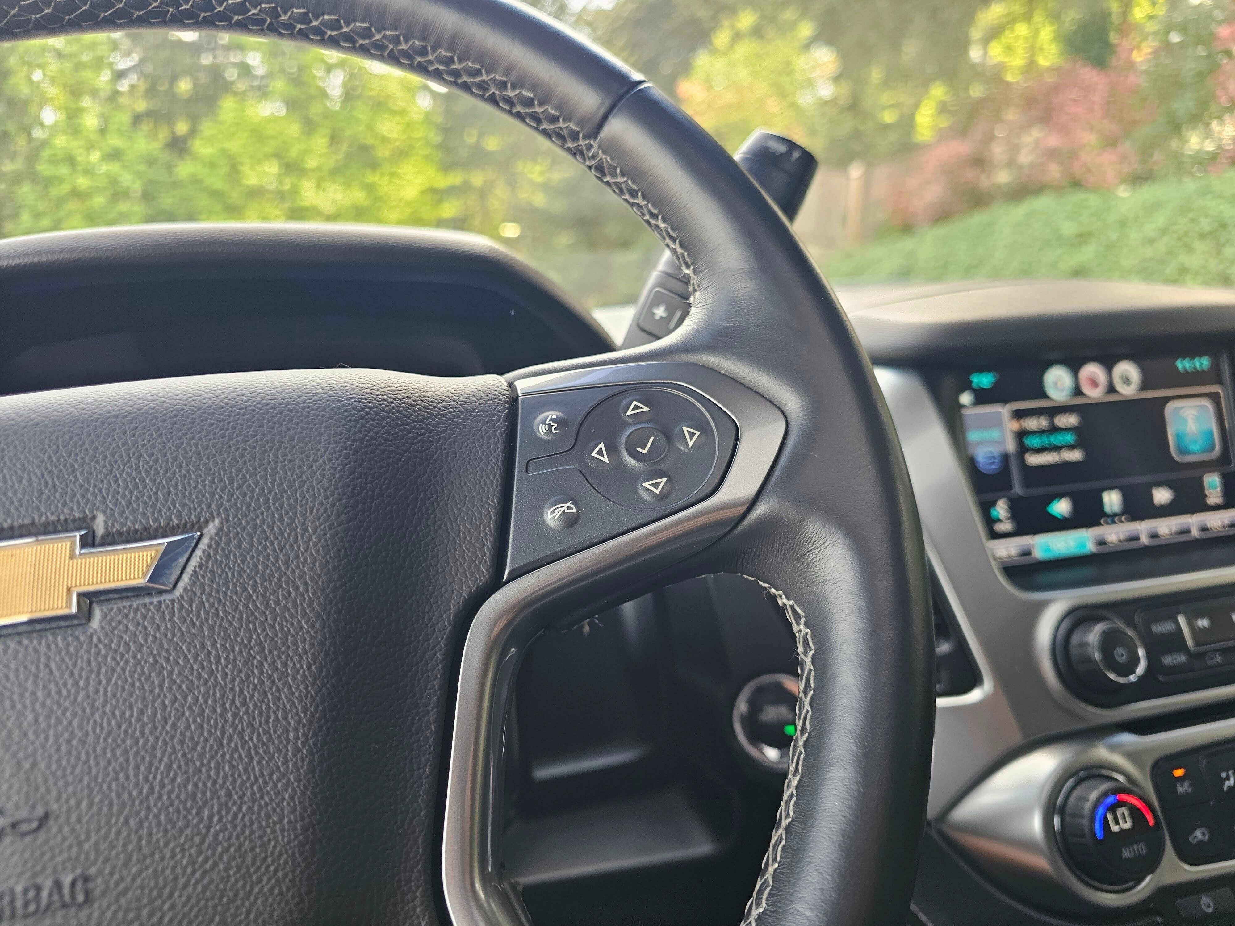 Used 2015 Chevrolet Suburban LT AWD/4WD image 33