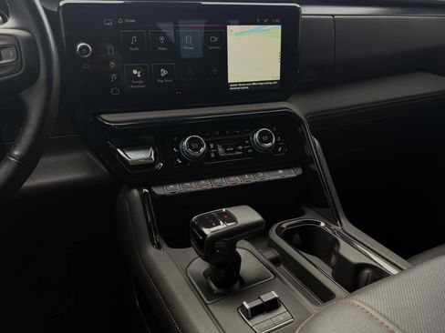 Used 2023 GMC Sierra 1500 AT4 w/ AT4 Premium Package image 38