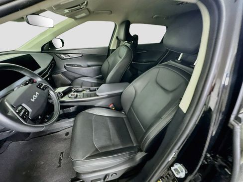 Used 2022 Kia EV6 Wind RWD image 13