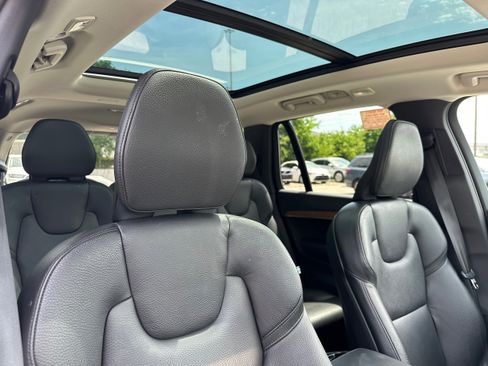 Certified 2023 Volvo XC90 T8 Core image 11