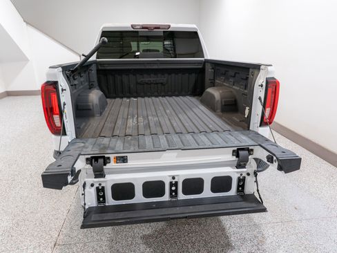 Used 2021 GMC Sierra 1500 AT4 w/ AT4 Value Package image 11