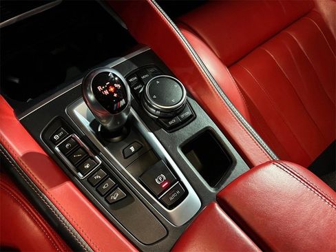 Used 2016 BMW X6 M Base image 34