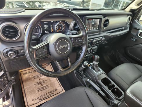 Used 2019 Jeep Wrangler Unlimited Sport S image 27