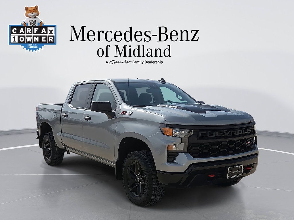 Used 2025 Chevrolet Silverado 1500 Custom Trail Boss AWD/4WD image 1