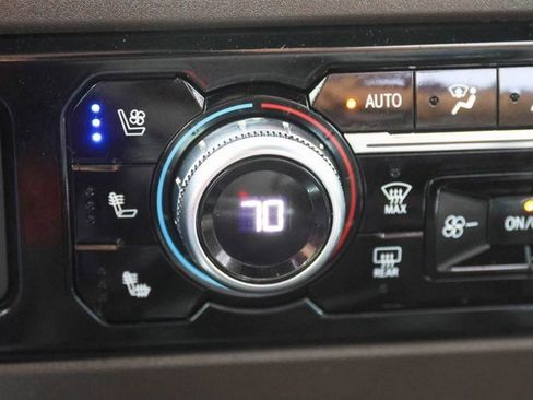 Used 2024 GMC Sierra 1500 SLT w/ SLT Premium Package image 27