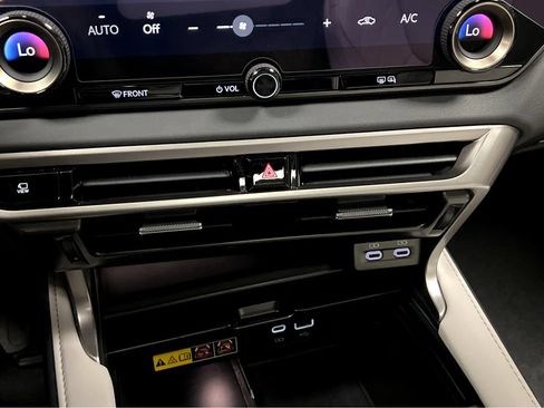 Certified 2025 Lexus RX 350 Premium w/ Convenience Package AWD/4WD image 17