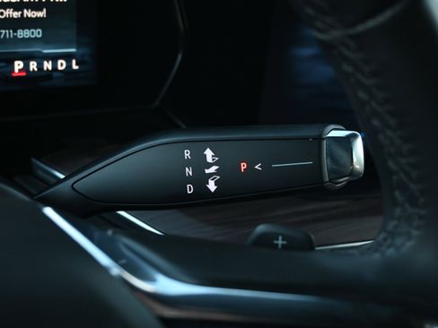 Certified 2025 Chevrolet Tahoe Z71 image 21