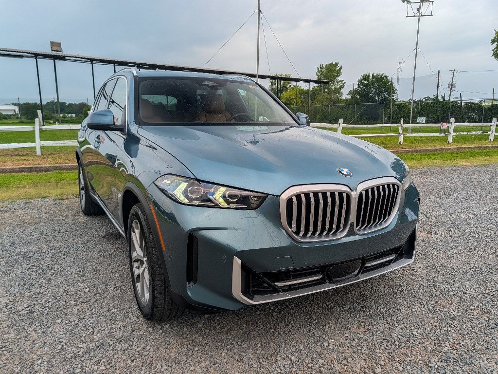 Used 2026 BMW X5 xDrive40i w/ Premium Package AWD/4WD image 3